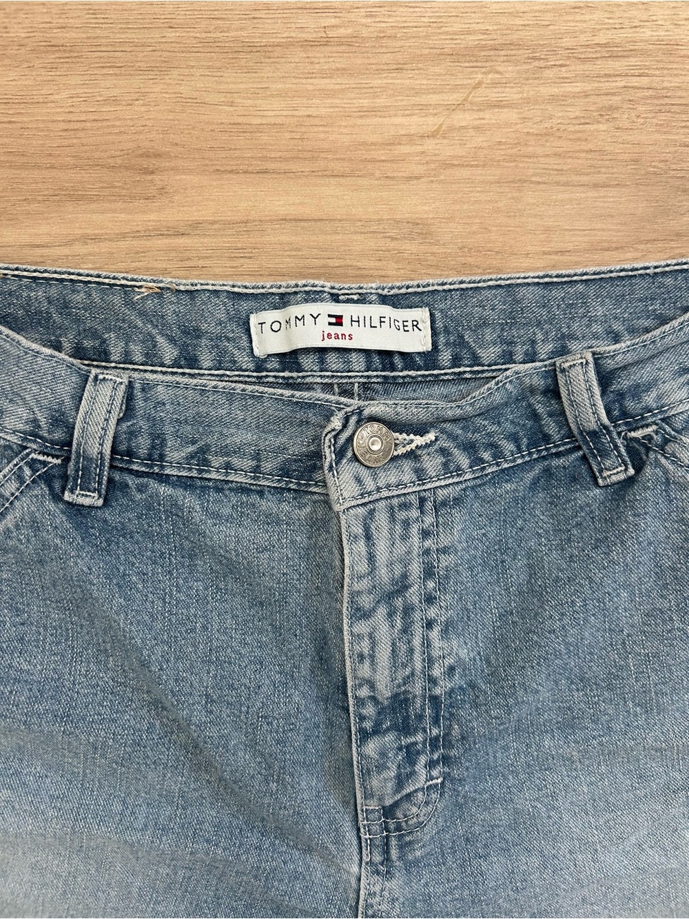 VINTAGE Tommy Hilfiger Light Blue Denim High-Rise Jean Shorts - Picture 3 of 4